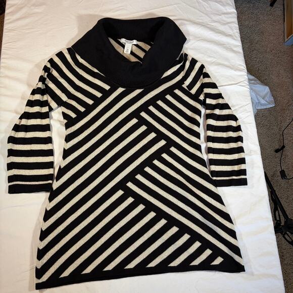 WHBM Women’s sweater tunic length black/cream/gold sparkle stripe. Size L. - Picture 7 of 7